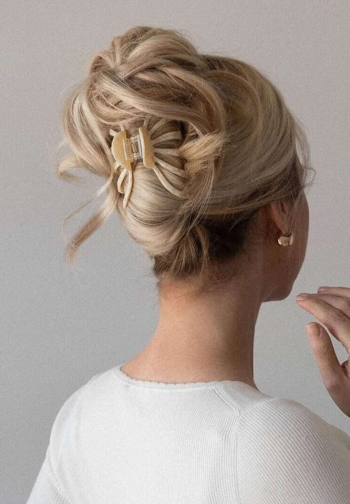 claw clip hairstyles