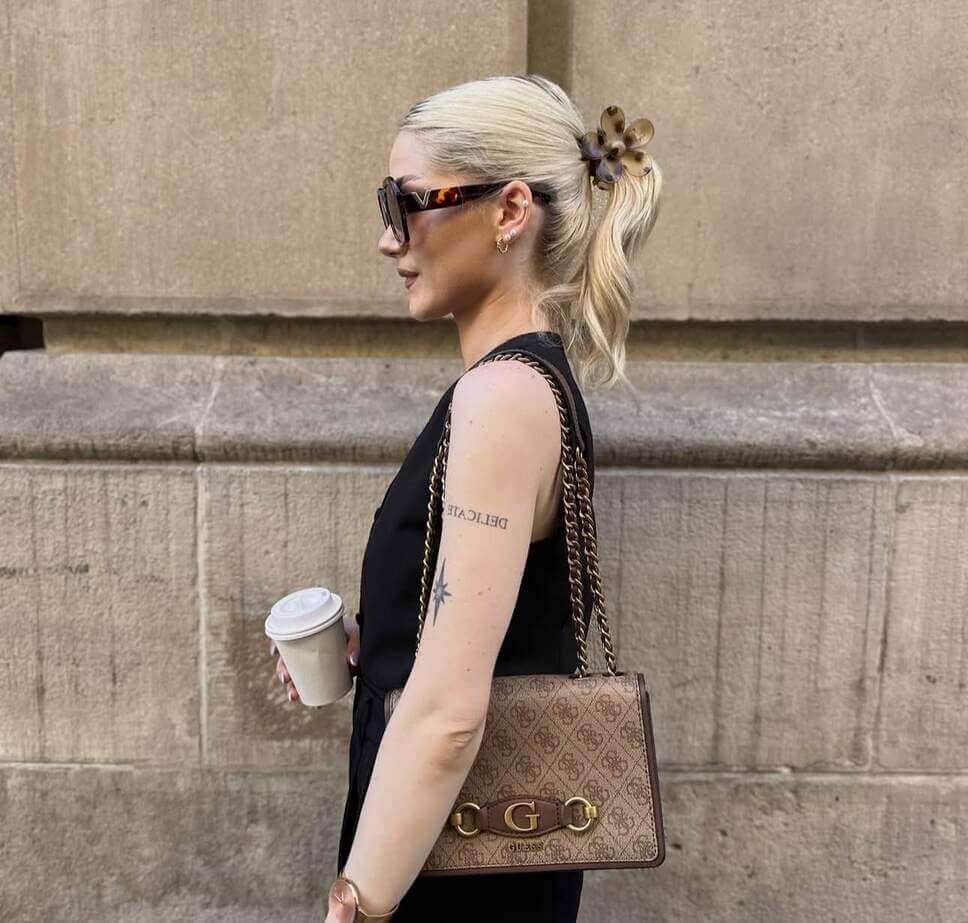 claw clip hairstyles for summer
