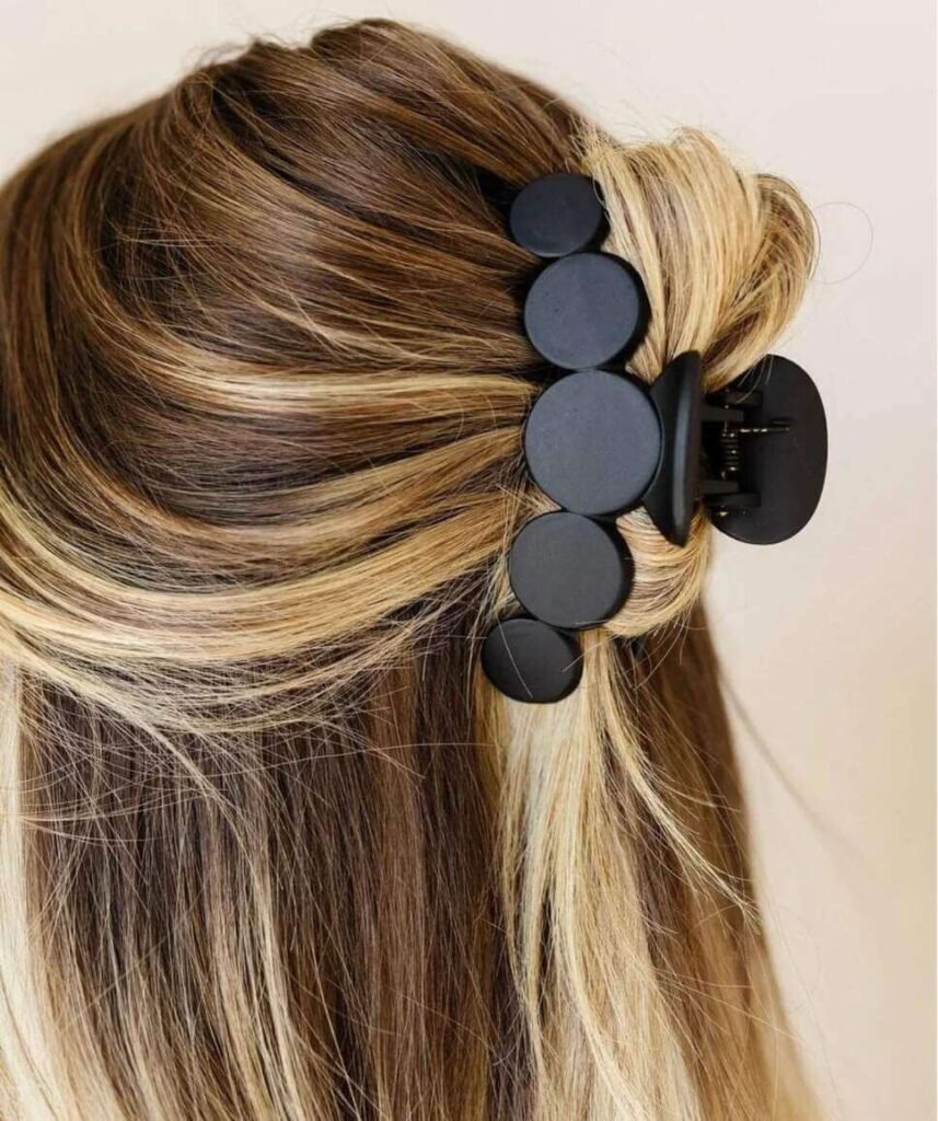 claw clip hairstyles