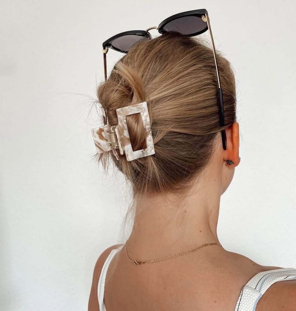 claw clip hairstyles