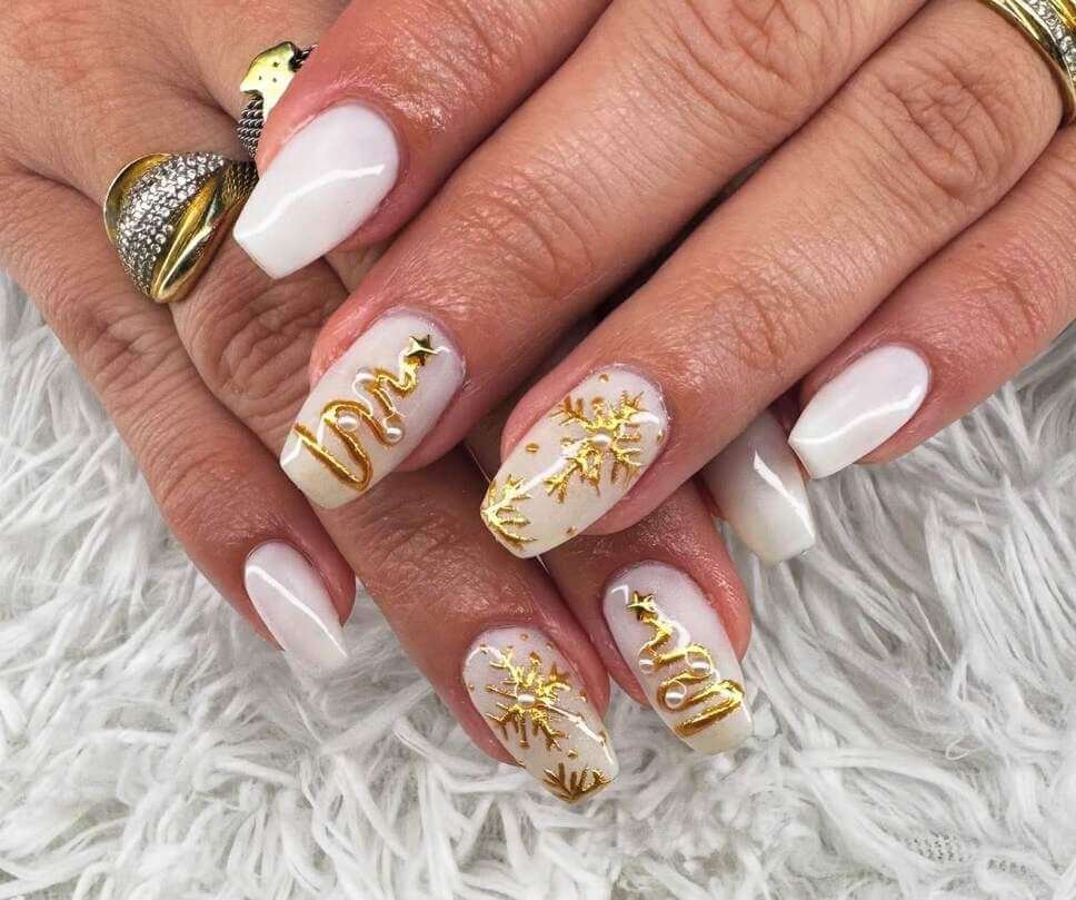 gold christmas nails