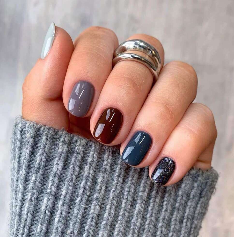 dark fall nails