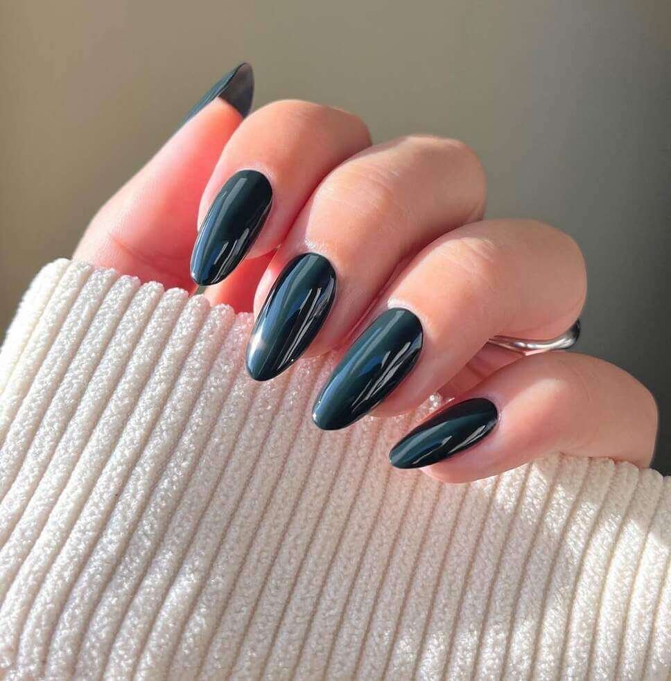 dark fall nails