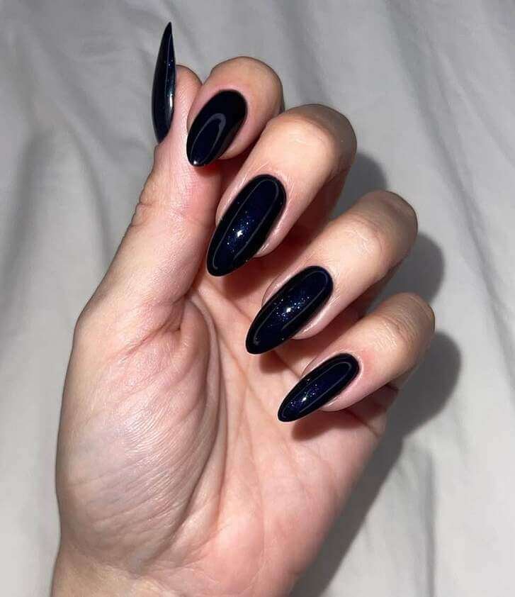 dark fall nails
