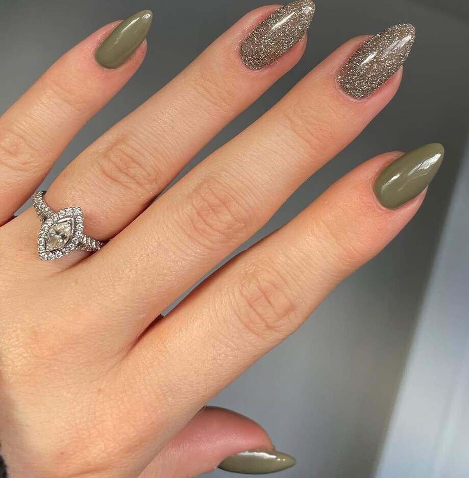glitter new year nail designs 