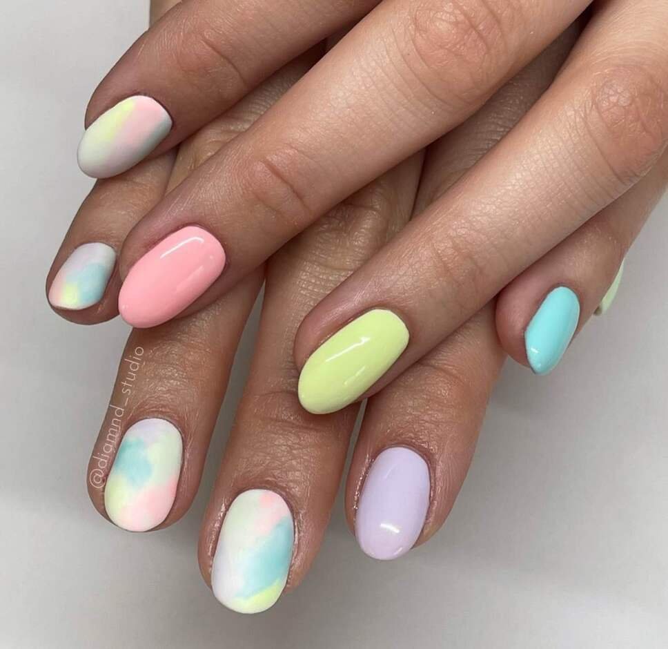 cotton candy nails 