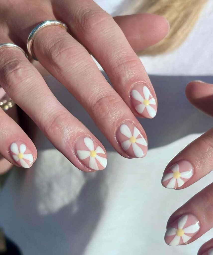 daisy nails
