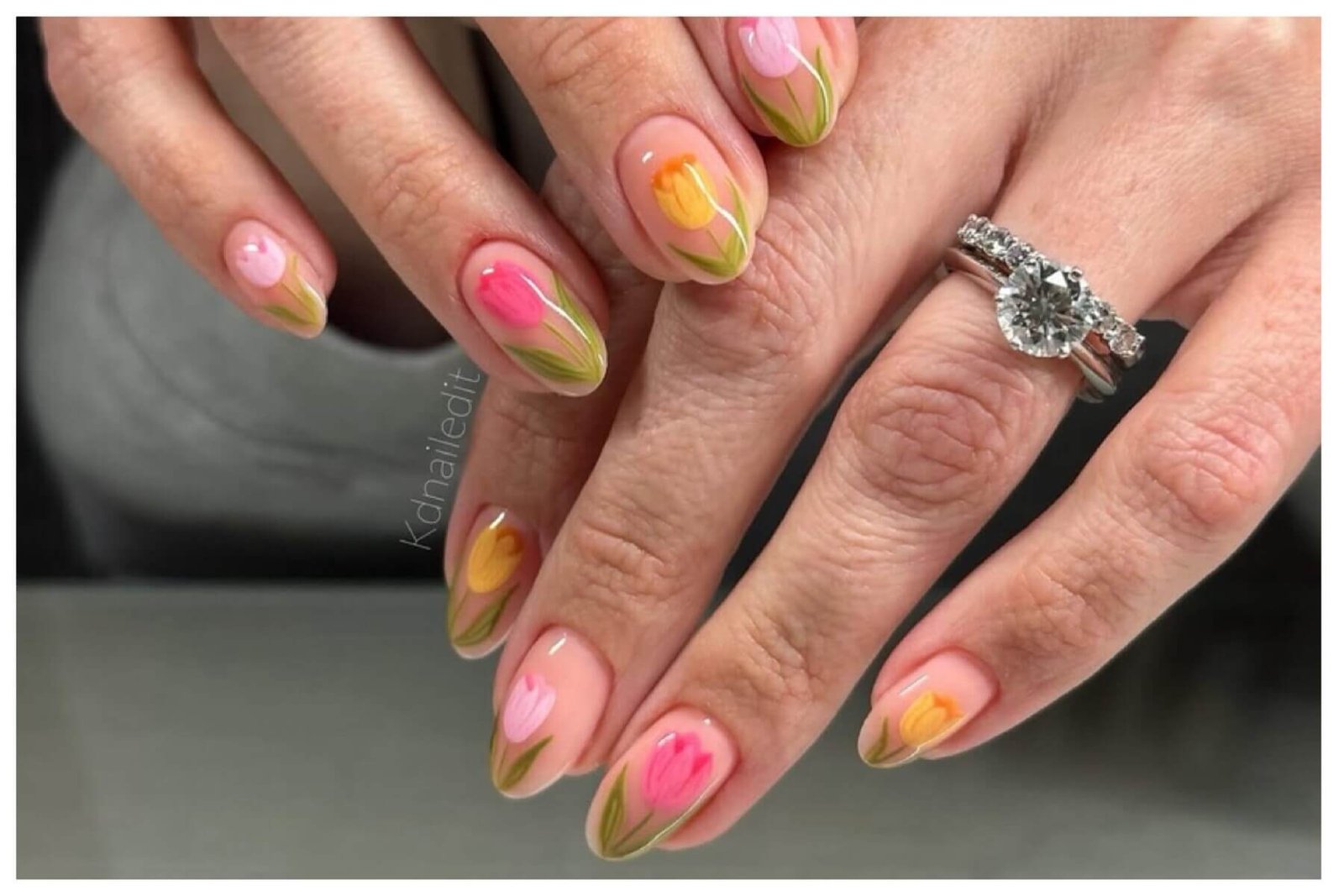 tulip nail art ideas