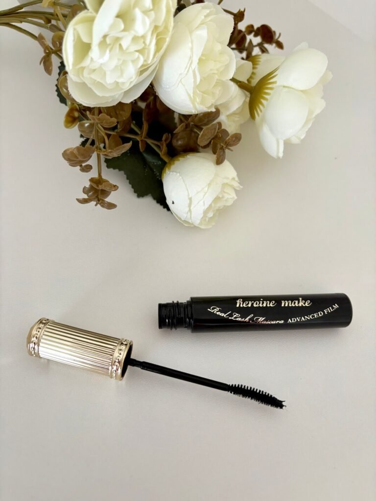 Heroine Make Real Lash Mascara Advanced Film review