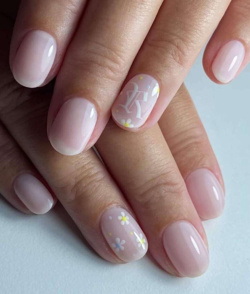 Summer wedding nails 