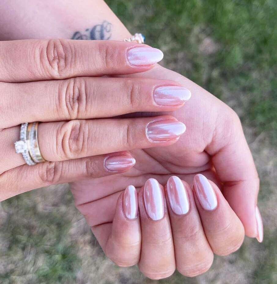 Summer wedding nails
