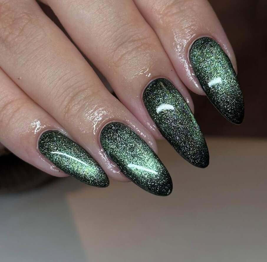 green cat eye nails