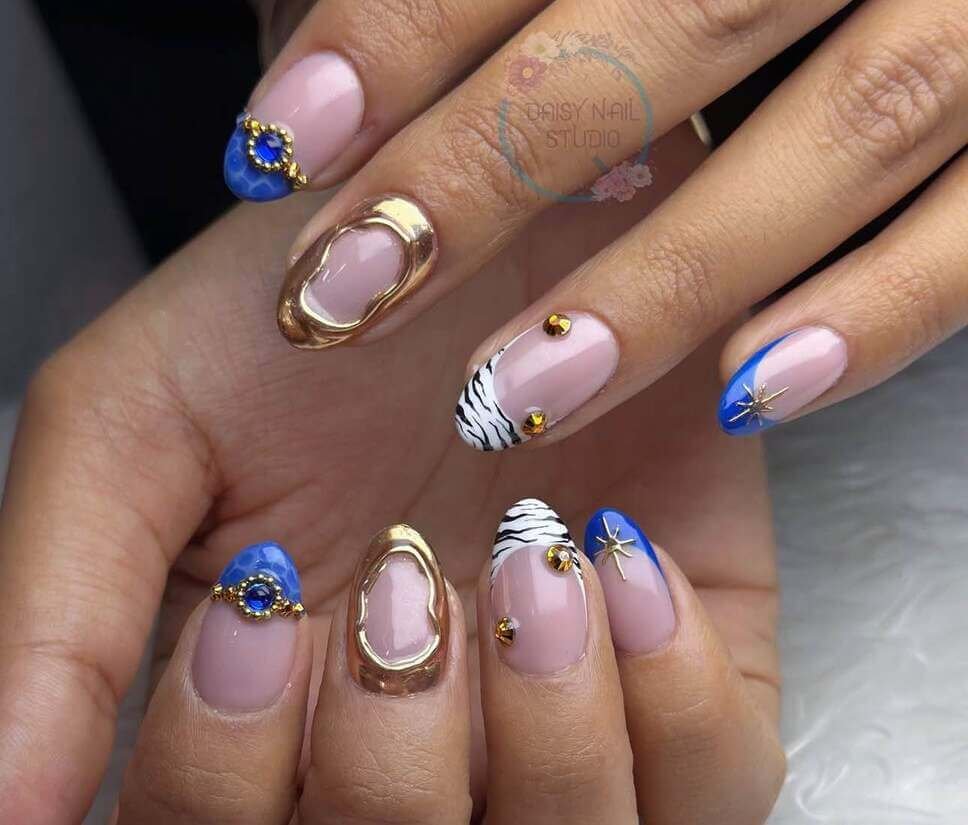 vacation nails