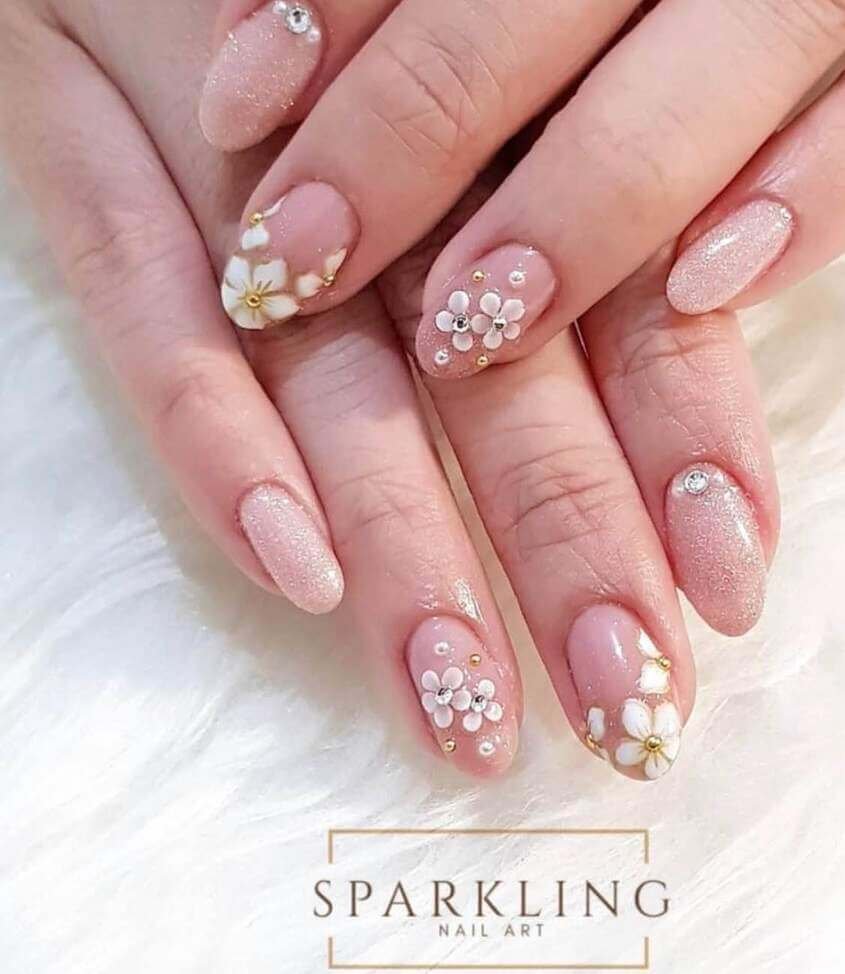 almond engagement nails 