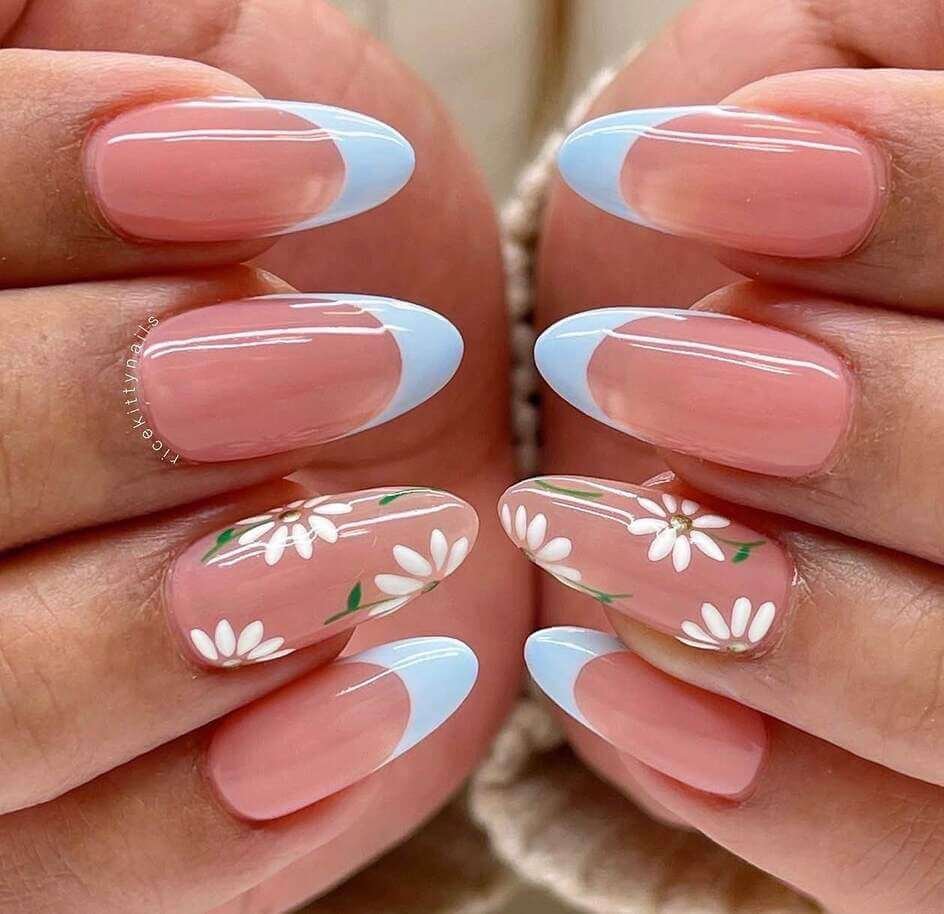 summer french tip nails 