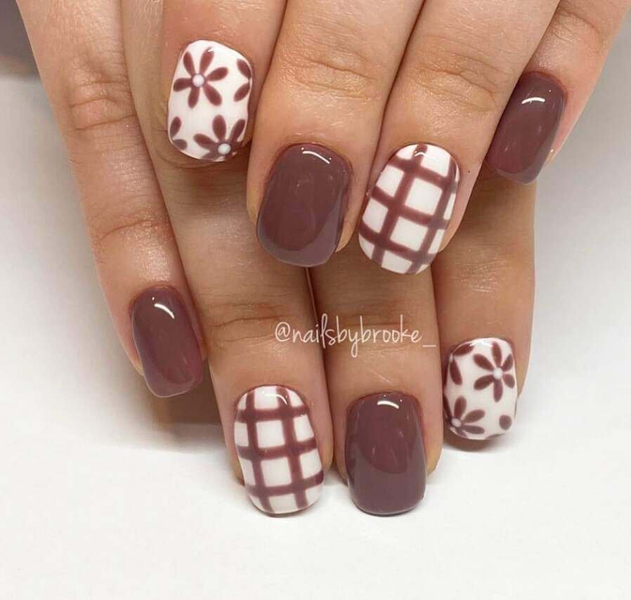 plaid brown fall nails 
