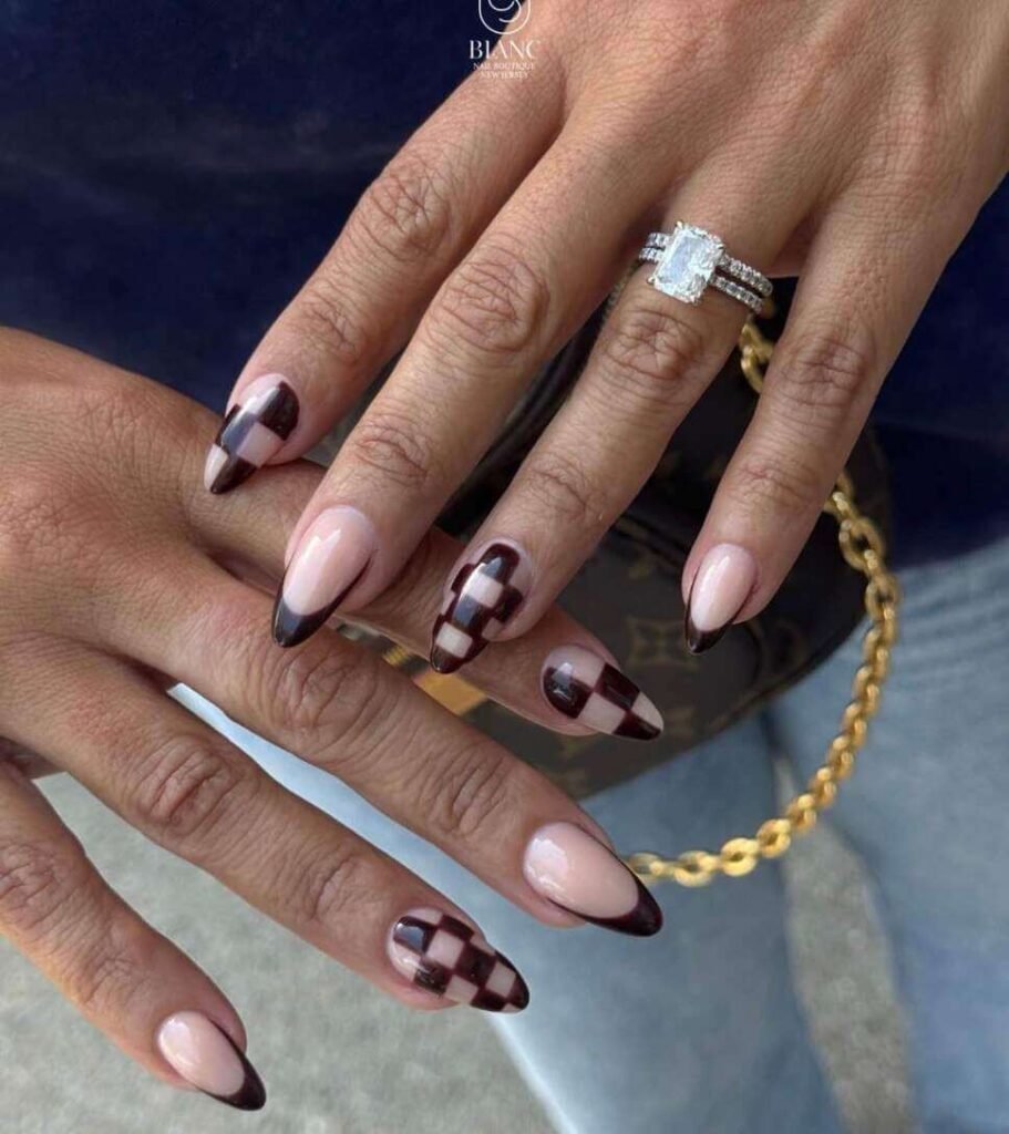 checkered brown fall nails 