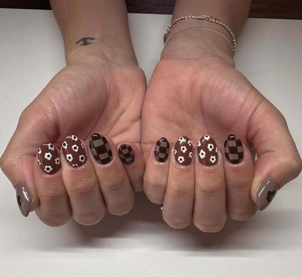 brown fall nails 