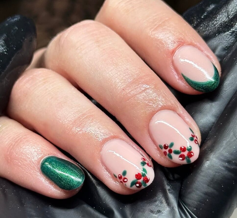 Short christmas nails