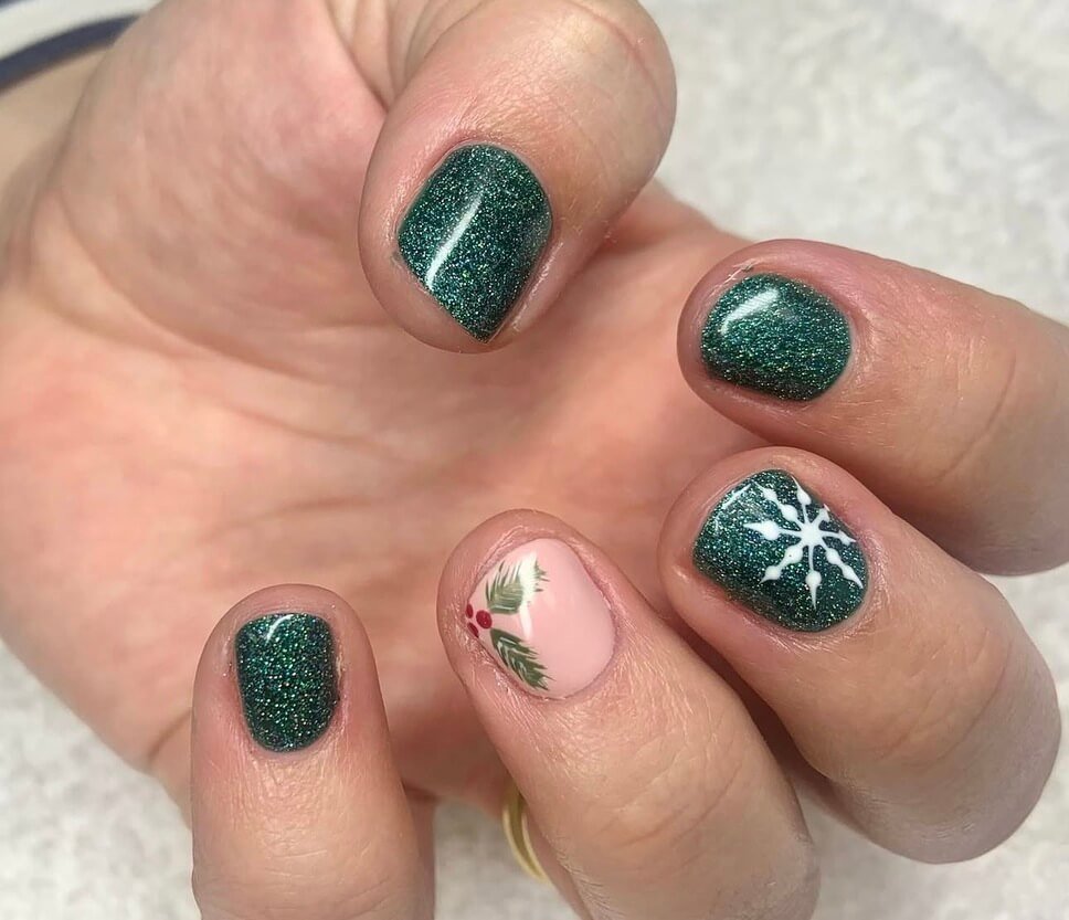 Short christmas nails