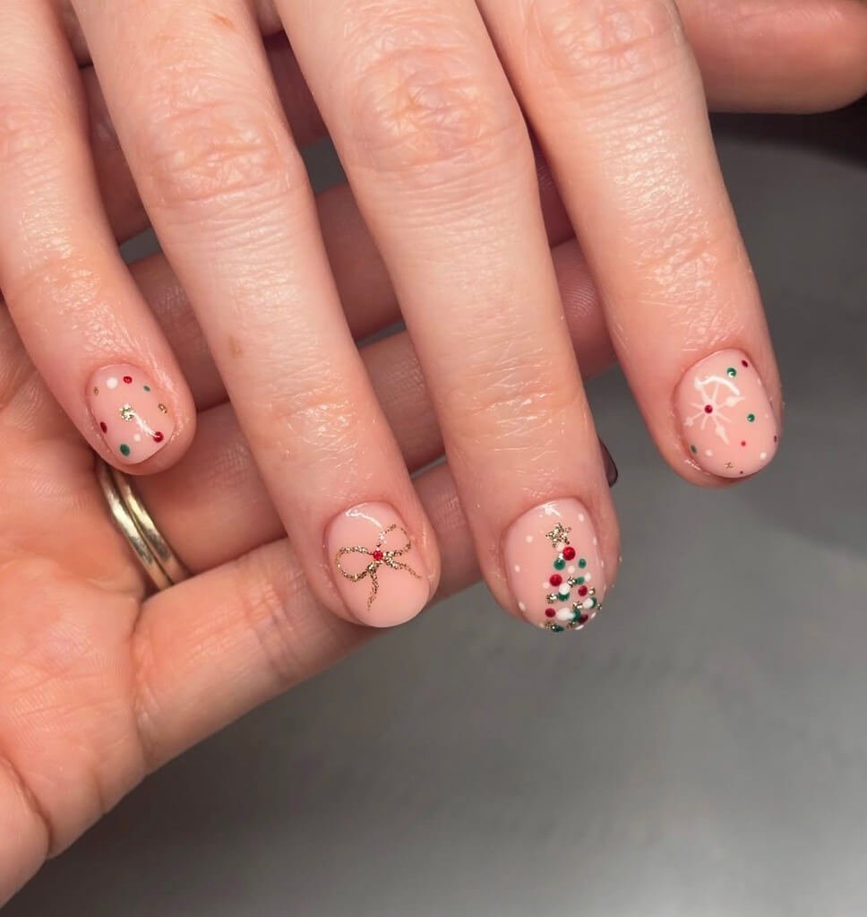 Short christmas nails