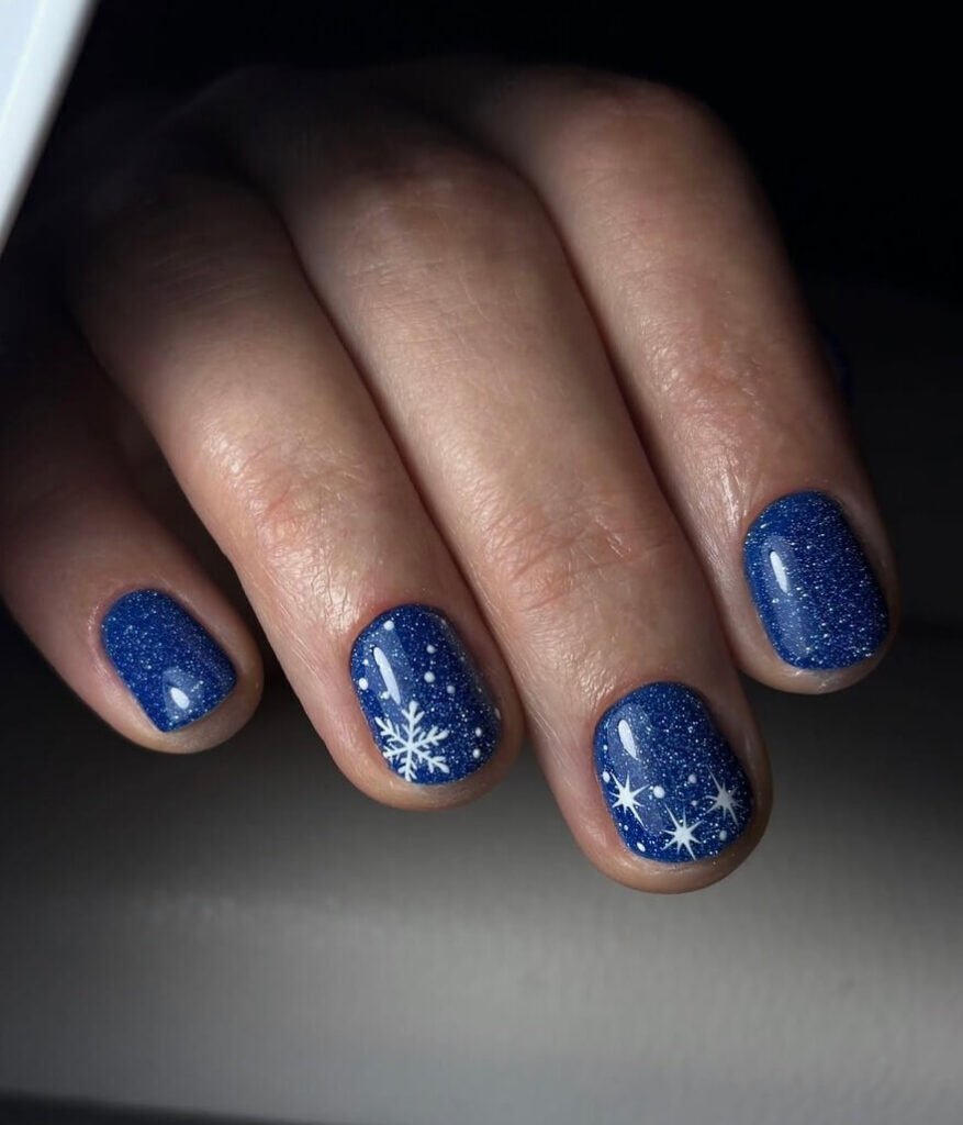 blue Short christmas nails