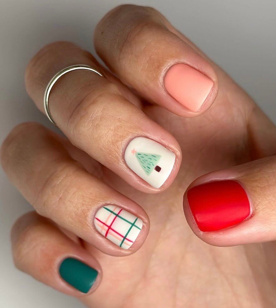 matte Short christmas nails
