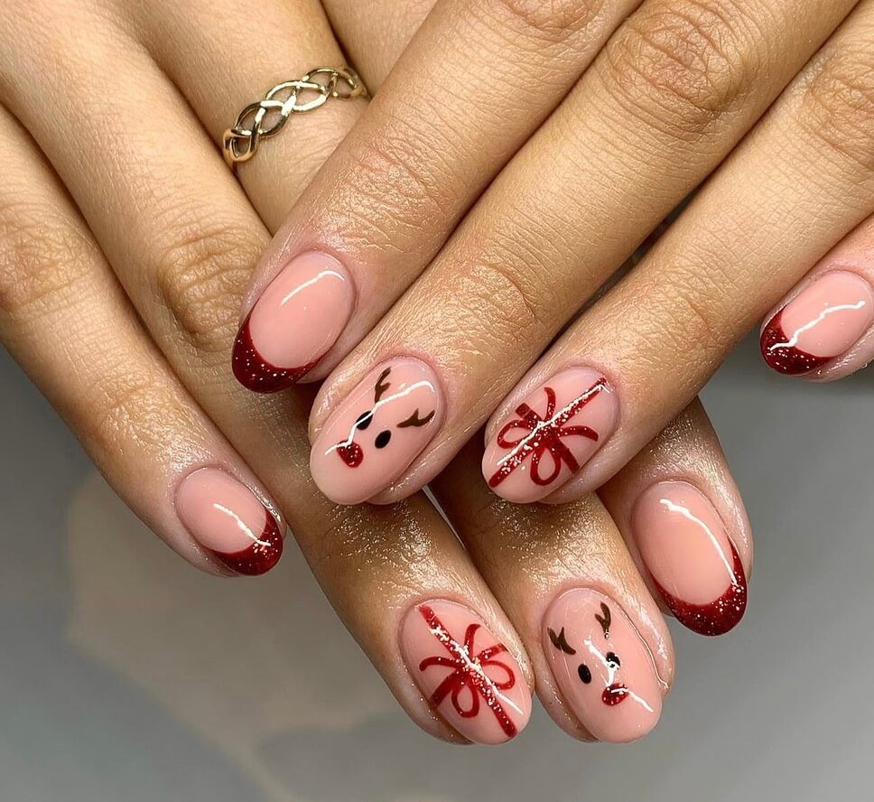 short red christmas nails