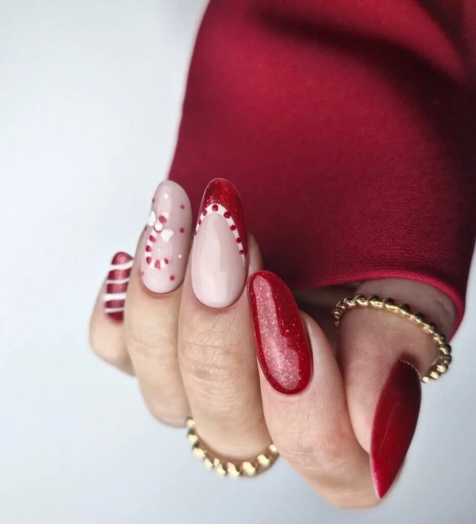 red christmas nails