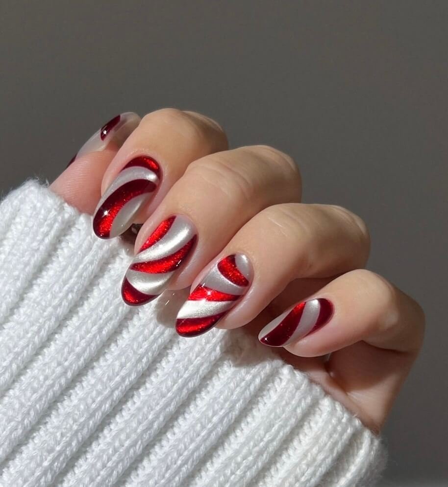 swirl metallic red christmas nails